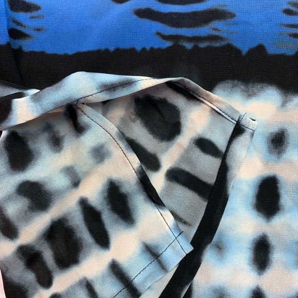 NICOLE BLUE MULTI TUNIC TOP - Picture 3 of 5